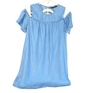 Zara Light Blue Chambray Woman’s 
SZ S Casual Romper Cold shoulder Lined Pockets